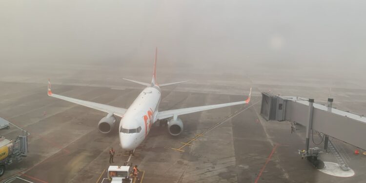 Por que maio é o 'mês da neblina' no RS e como isso afeta os voos em Porto Alegre?