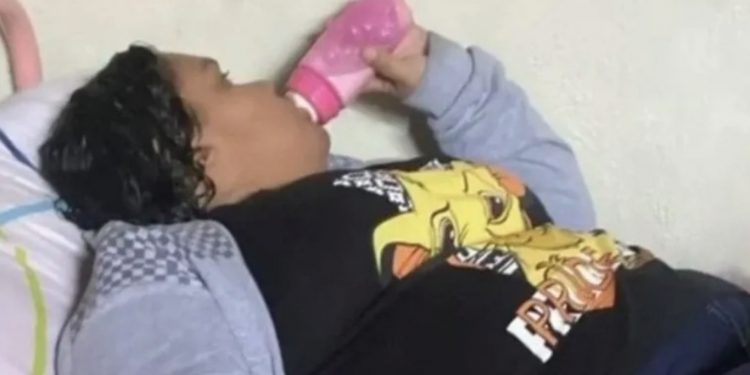 Mulher de 37 anos que se passou por adolescente fugia antes de perícias que poderiam revelar sua idade, diz promotora do RS