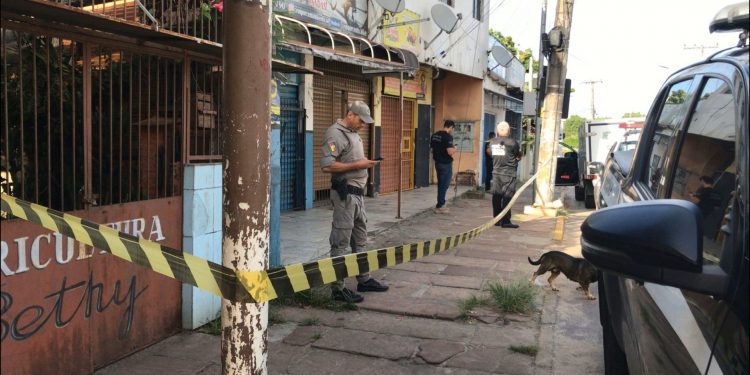 Homem é condenado a 29 anos por matar companheira a facadas e decapitá-la em Viamão